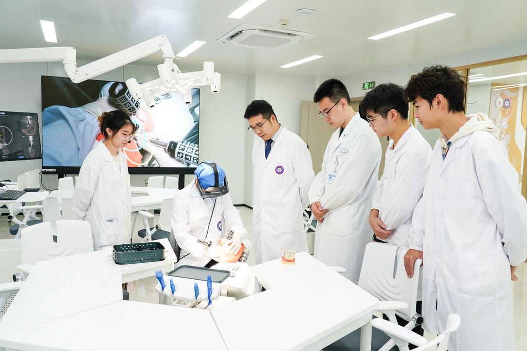 Mixed-reality oral surgery training with TARS